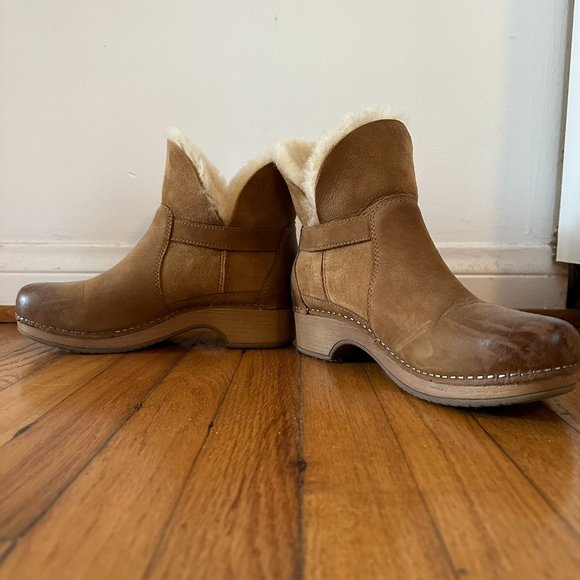 Dansko Bessie boot, Size 38, Color Honey Burnished - Picture 3 of 9